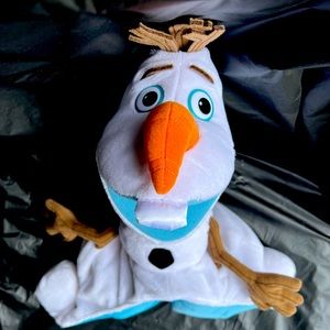 Disney Frozen Theme Park Merch Olaf Hat